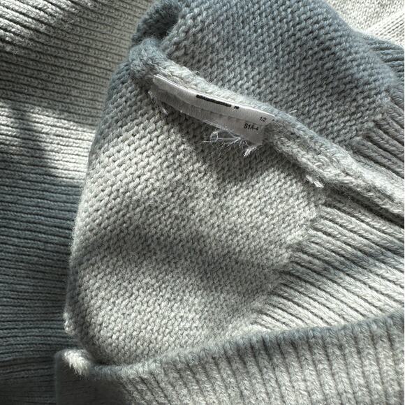 Gap Light Gray Metallic Heart Intarsia Crewneck Pullover Long Sleeve Sweater S - Picture 10 of 12